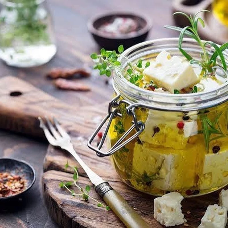 Feta blokjes . f