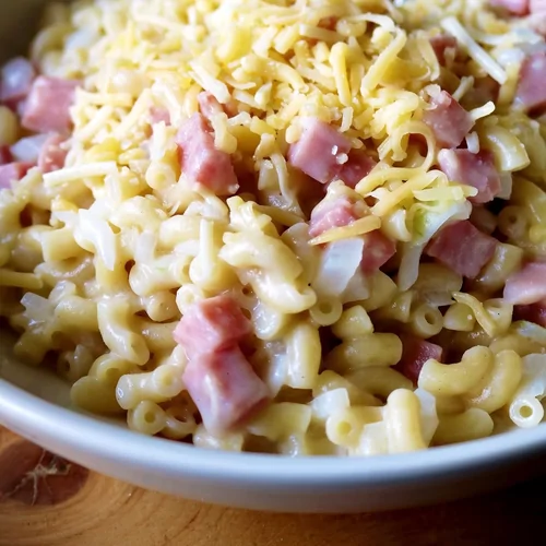 Pasta ham kaasroom